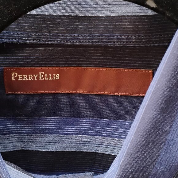 Perry Ellis Men's Dress or Casual Button-Down Long Sleeve Striped Shirt - Picture 5 of 6